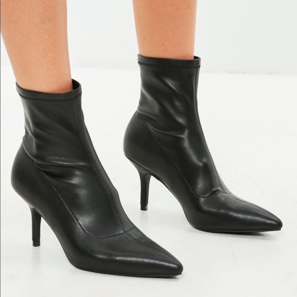 Missguided Shoes - NWT Missguided Black Kitten Heel Bootie
